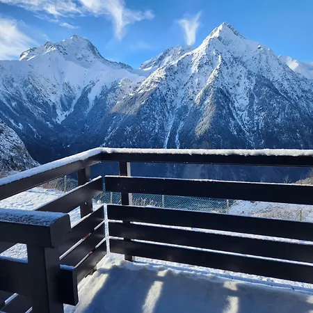 Face Au Glacier Les Deux Alpes