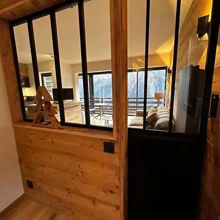 Face Au Glacier Apartment