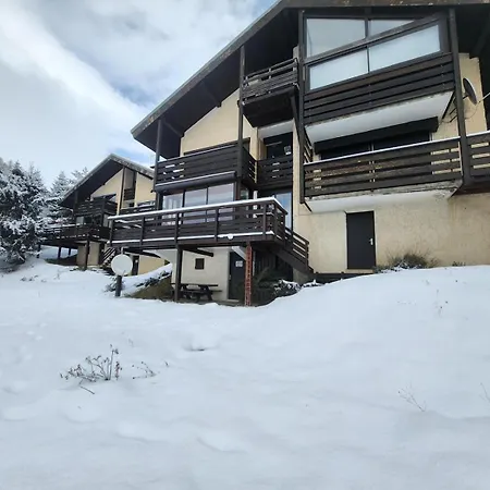 Face Au Glacier Apartment *