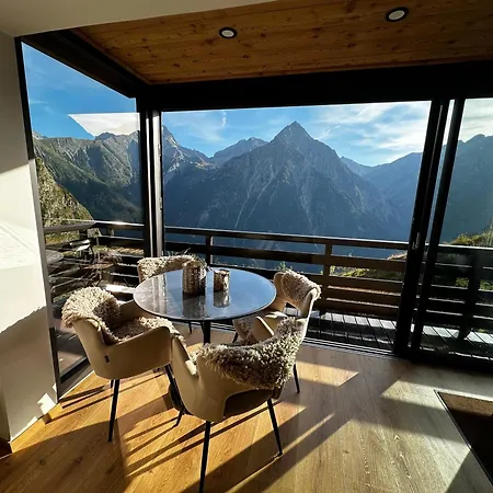 Face Au Glacier Apartment