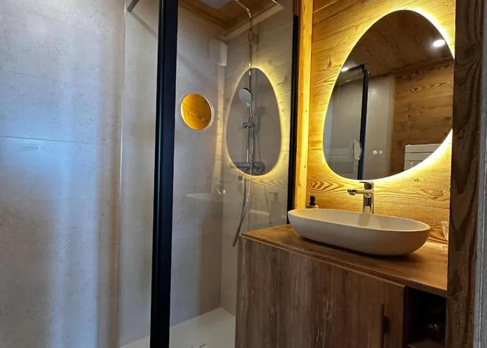 Face Au Glacier Apartament *